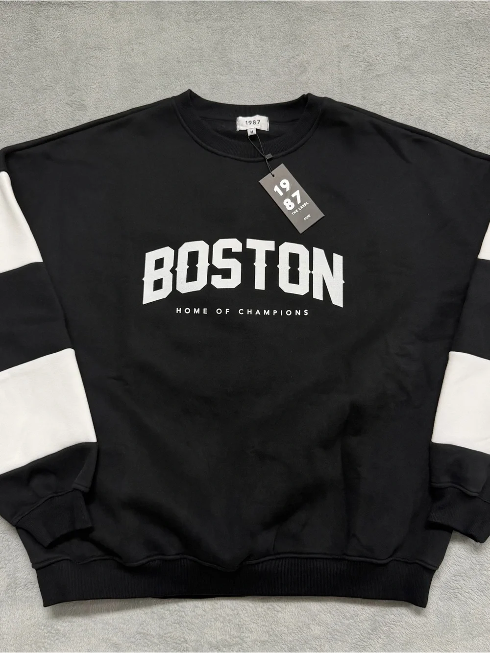 NEW 1987 The Label Boston Sweatshirt Mens M Black White Oversized Crewneck